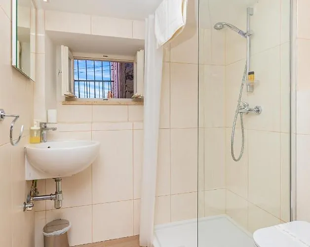 Rafael & Old Town By Duhomes Dubrovnik