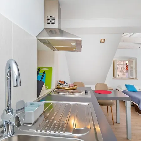 Rafael & Old Town By Duhomes Apartman *